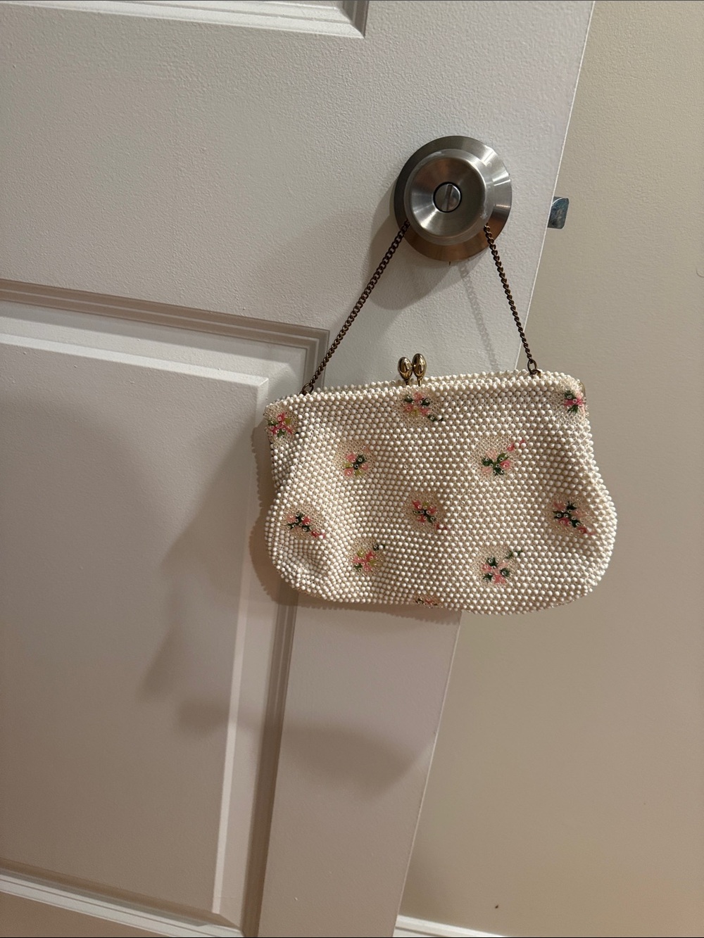 Cream Beaded Floral Kiss-Lock Evening Bag